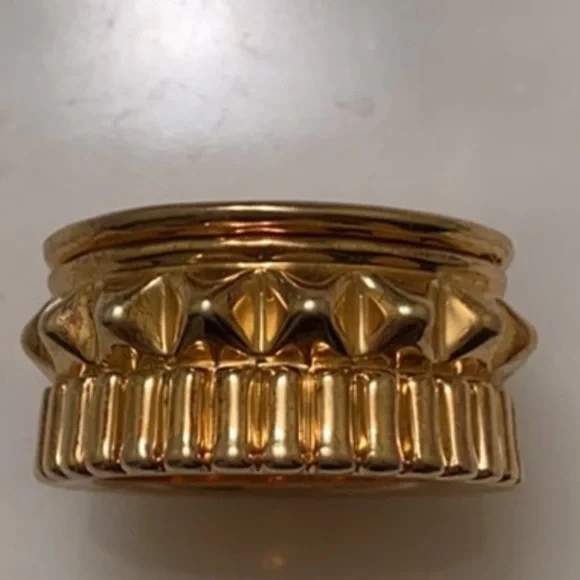 Beautiful like NEW Waterford gold tone stud crown ring - Picture 3 of 4